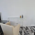 아파트 City Apartment