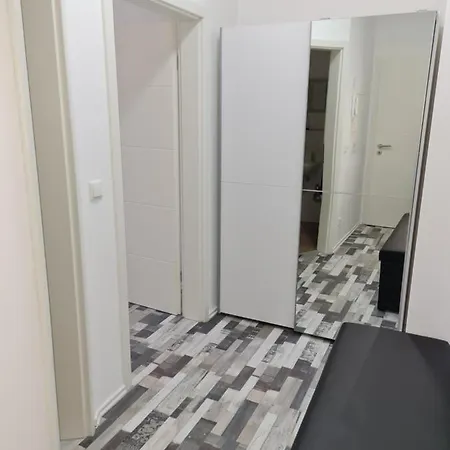 Apartment City Apartment *